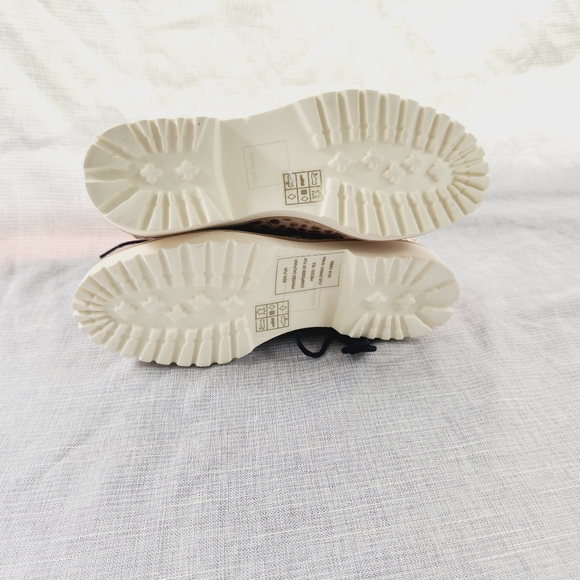 Dolce Vita, Leopard Print Combat Boot, Size 8 - Picture 13 of 14